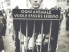 Attivisti Essere Animali Piazza Duomo Milano 13 Aprile