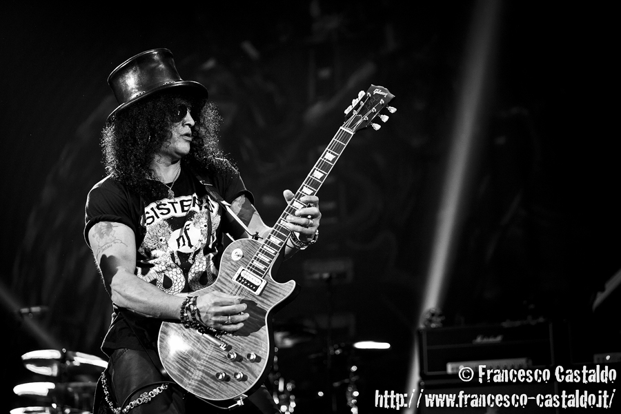 Slash featuring Myles Kennedy and The Conspirators – Unipol Arena – Bologna